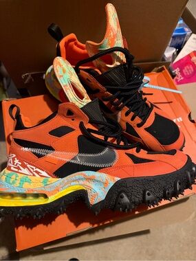 Off-White NIKE Terra FormOrange and Black High-Top Trail Boots.